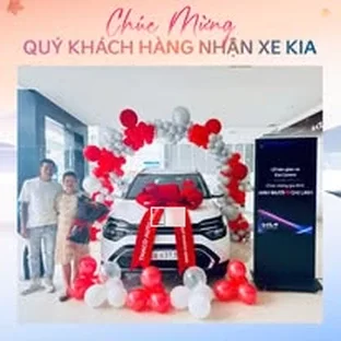 Kia Kon Tum - Hoạt động giới thiệu xe và tư vấn trực tiếp.